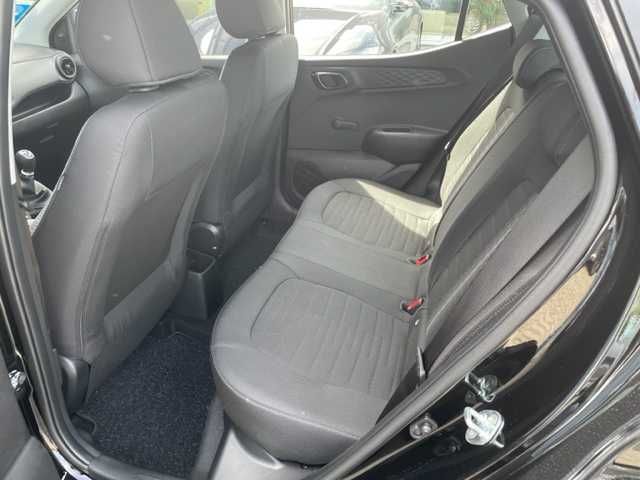 Fahrzeugabbildung Hyundai i10 1.0 Sitz + Lenkradheizung DAB+