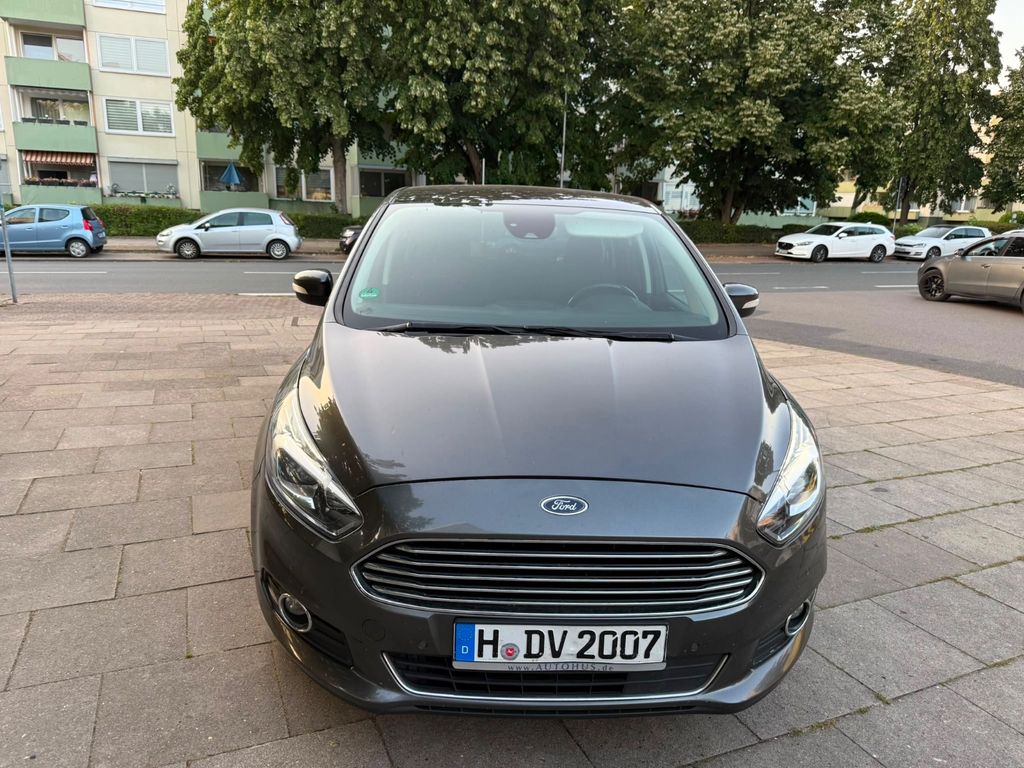 Image of Ford S-Max