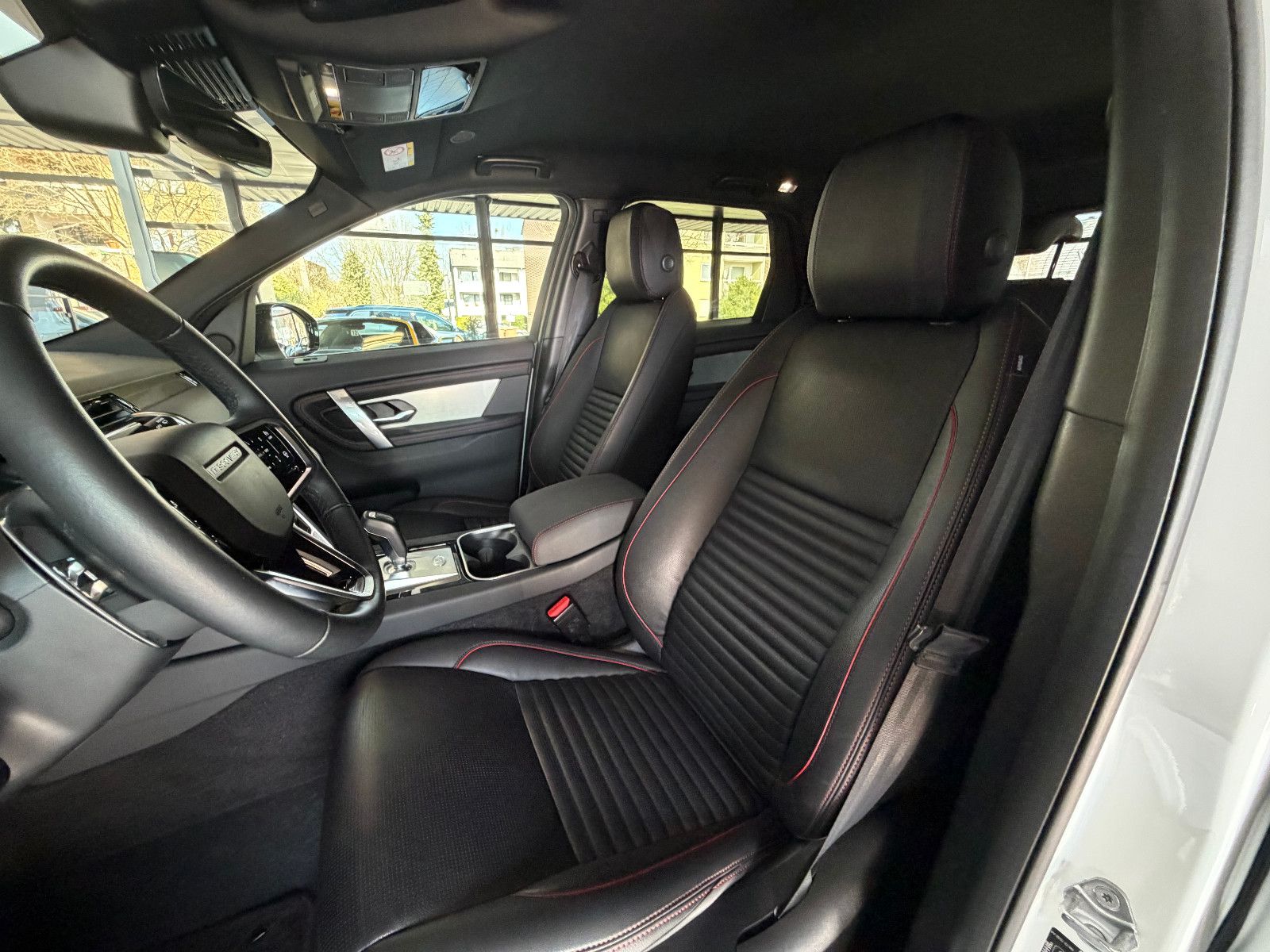 Fahrzeugabbildung Land Rover Discovery Sport R-Dynamic /MERIDIAN/CARPLAY/KAM