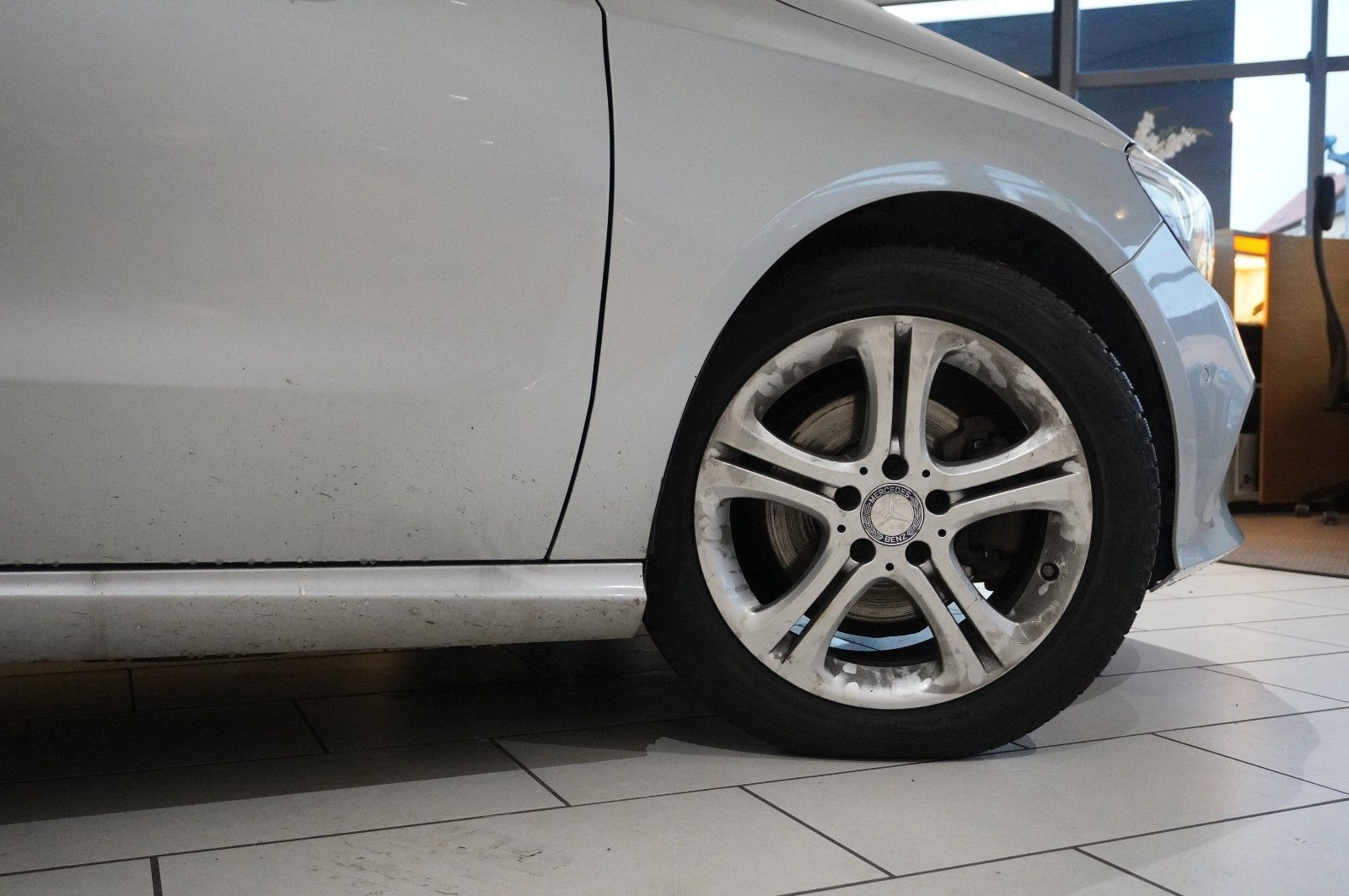 Fahrzeugabbildung Mercedes-Benz A 220 CDI BLUEFFI. NAVI/LED/KAMERA/SHZ/SPORT/AHK