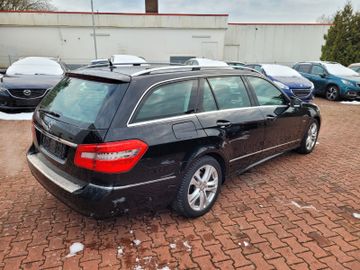 Mercedes E 200 - 5