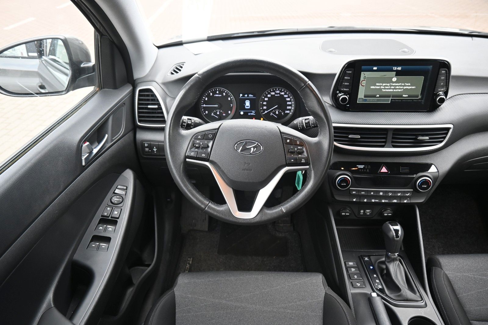 Fahrzeugabbildung Hyundai Tucson 2WD 1.6 DCT*TEMPO*NAV*SIHZG*RFK