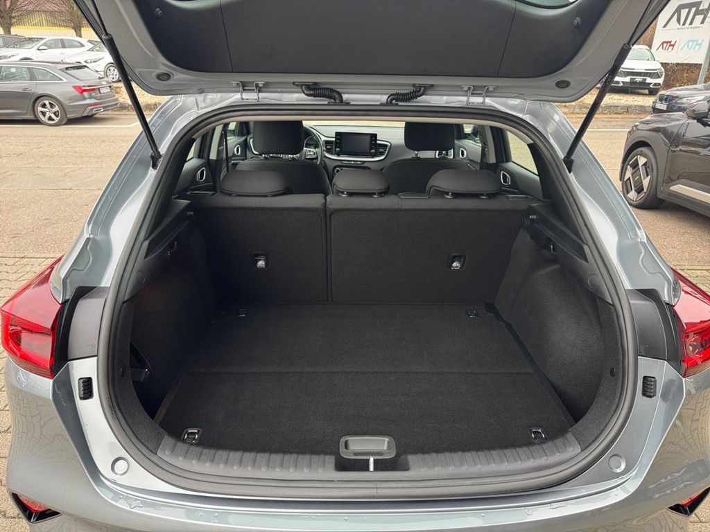 Fahrzeugabbildung Kia XCeed 1.0 Edition 7