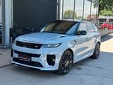 Land Rover Range Rover Sport 4,4 V8 P635 SV AWD Aut. - : Geländewagen, Awd