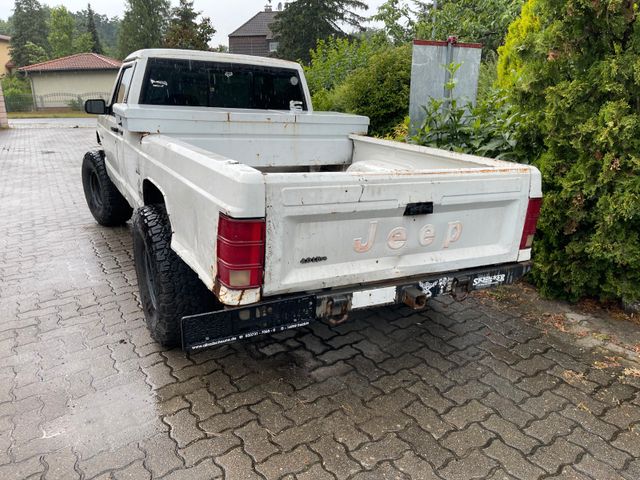 Jeep Comanche