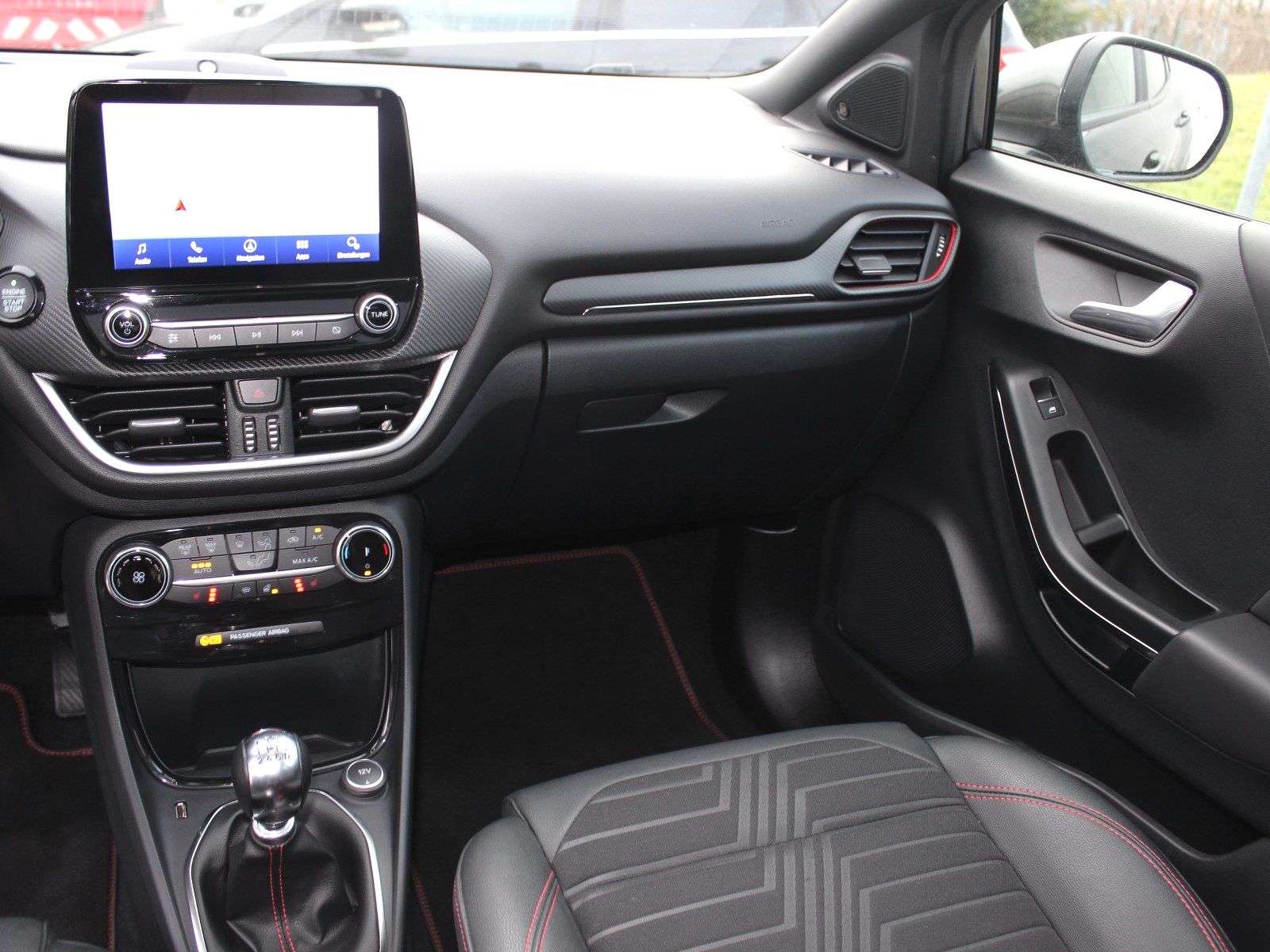 Fahrzeugabbildung Ford Puma ST-Line X 1,0 EcoBoost Mild Hybrid