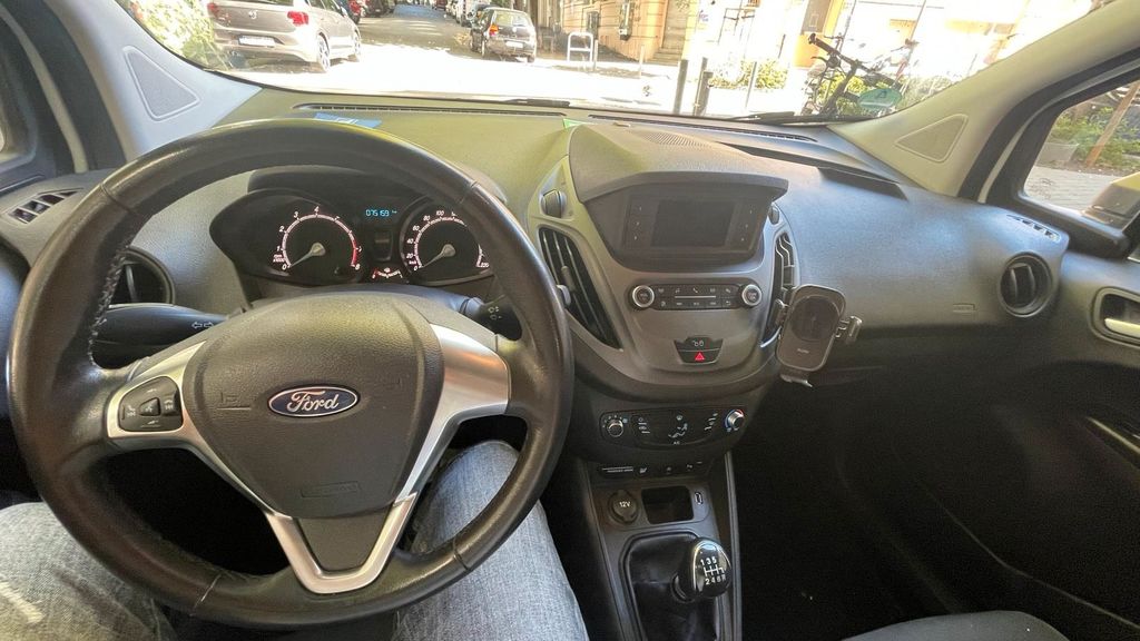 Image of Ford Transit Courier