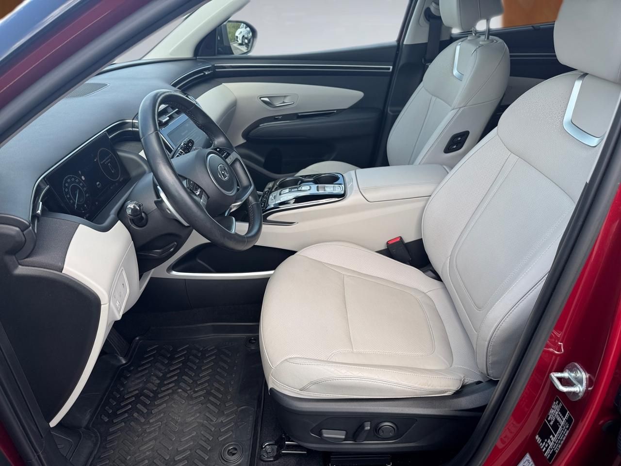 Fahrzeugabbildung Hyundai TUCSON PRIME *LED*NAVI*SIH 4x*CARPLAY*