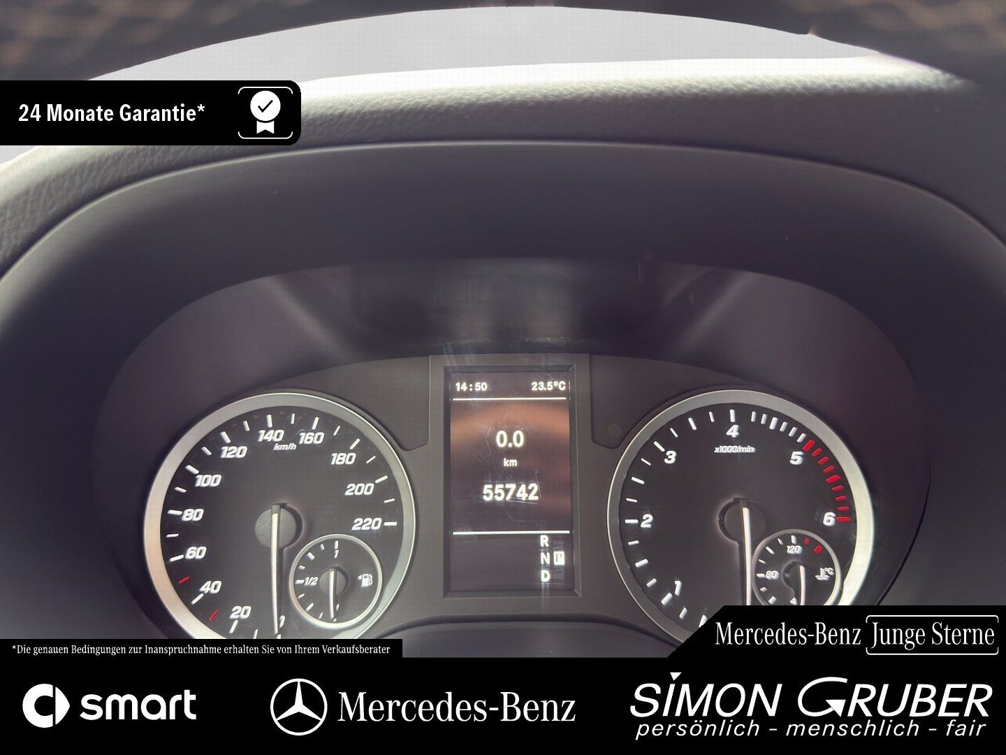 Fahrzeugabbildung Mercedes-Benz Vito 114 Tourer extralang Navi Kamera 8 Sitzer