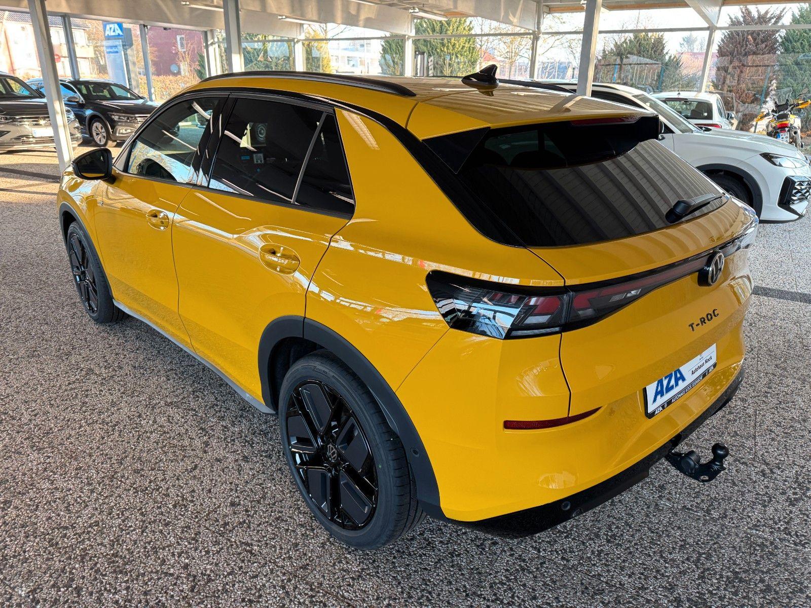 Volkswagen T-Roc R-Line Black Style DSG | Pano | AHK | ACC