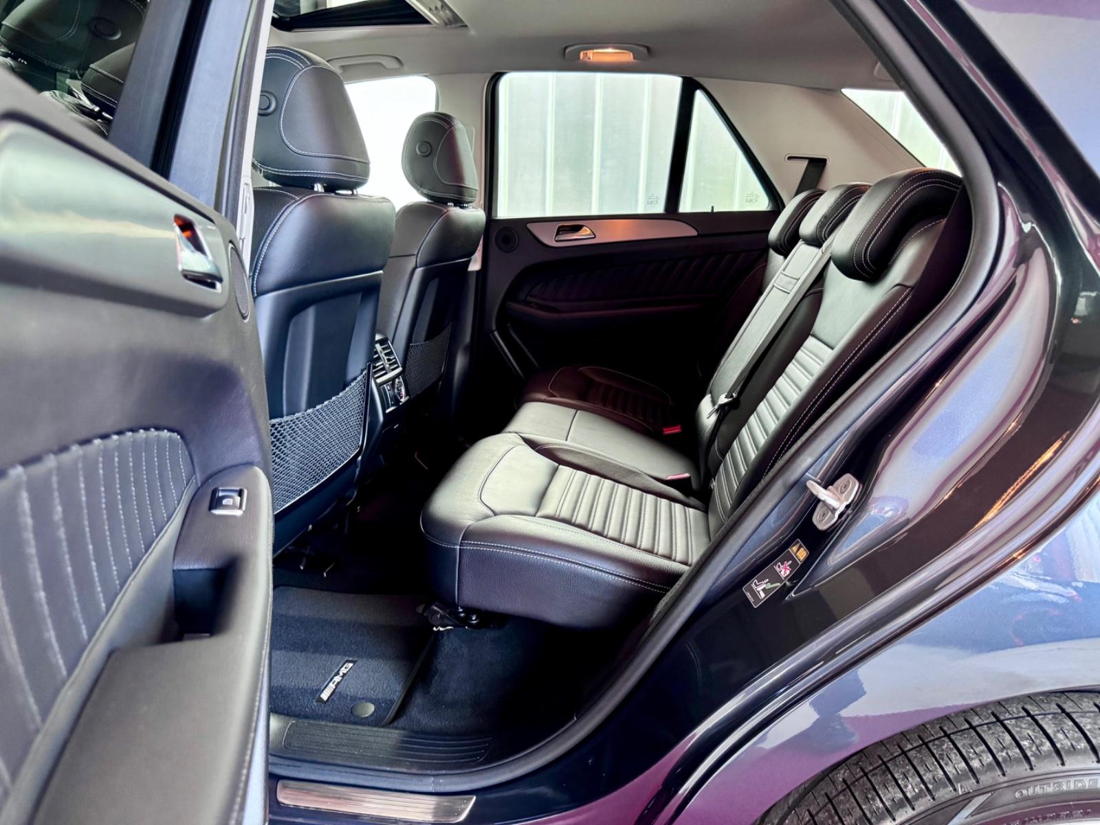 Mercedes-Benz GLE 350 d AMG Line Glasdach AHK Night Distronic