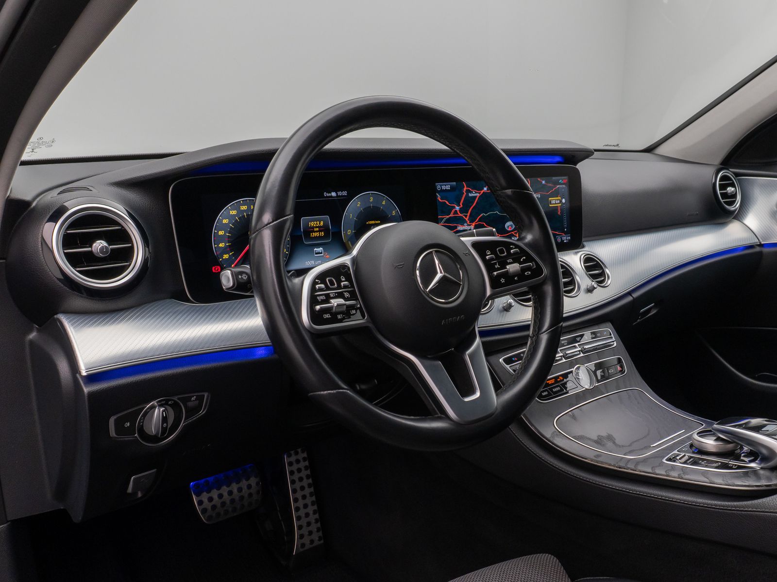 Fahrzeugabbildung Mercedes-Benz E 300 de Avantgarde Kamera AHK LED Standhzg AHK