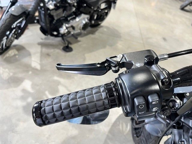 Fahrzeugabbildung Harley-Davidson FXDRS 114cui Custom Umbau
