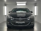 Opel Astra J Sports Tourer Exklusiv Teilleder - Opel Astra Exklusiv mit Diesel-Antrieb