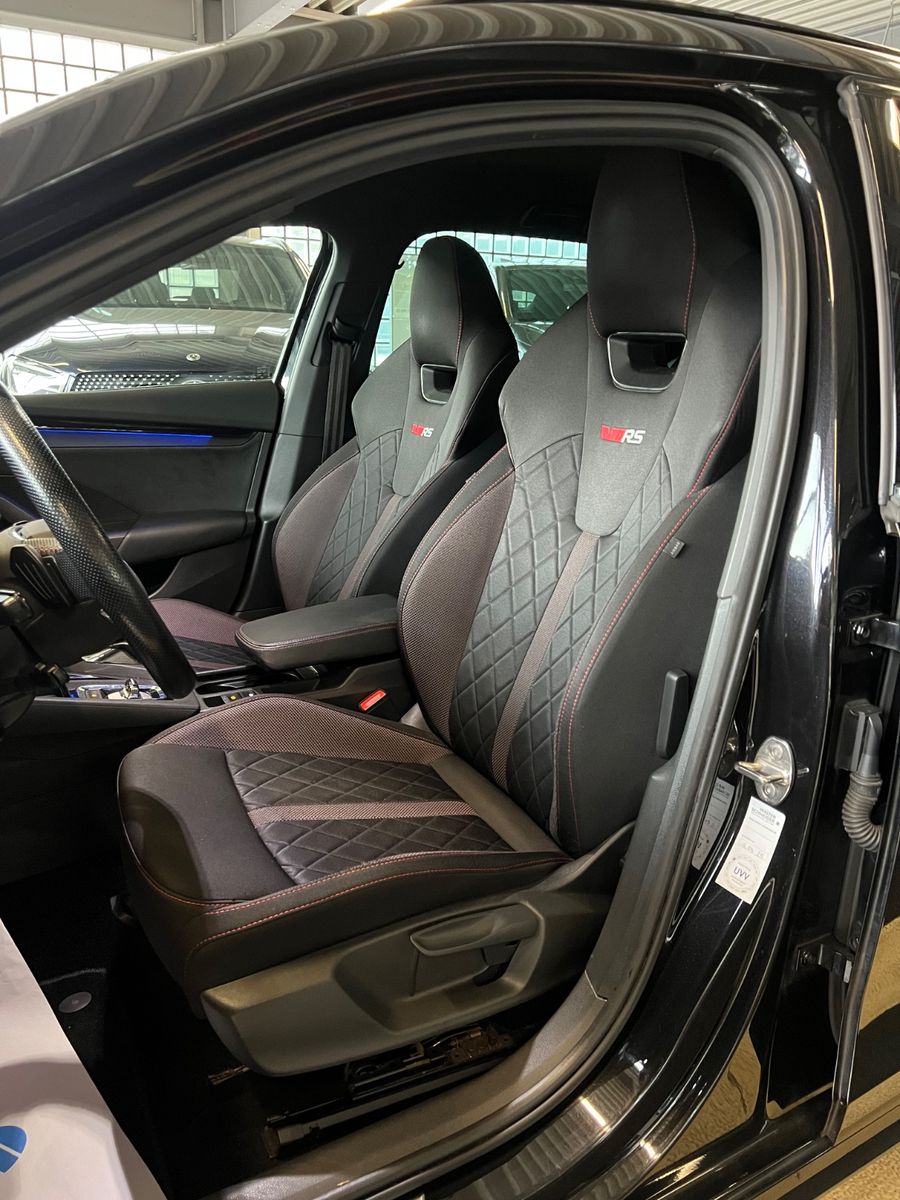 Fahrzeugabbildung SKODA Octavia  RS *HEAD-UP*4x SITZHEIZUNG*KAMERA*VIRT*