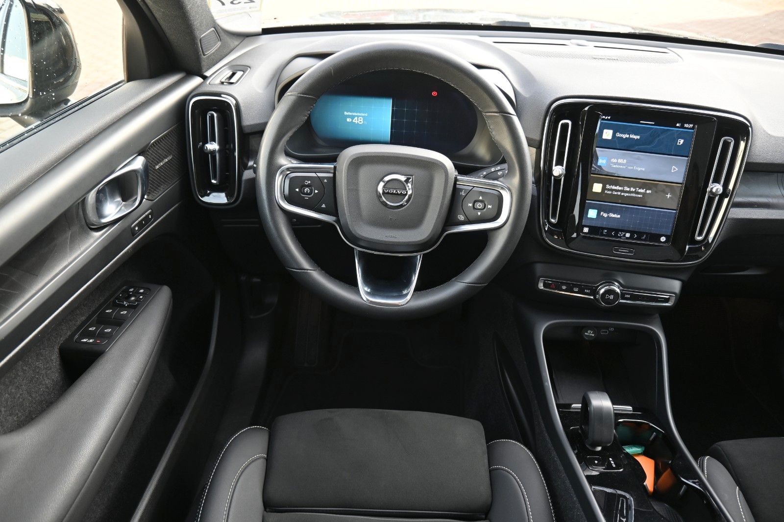 Fahrzeugabbildung Volvo C40 Ultimate Recharge Pure Electric AWD