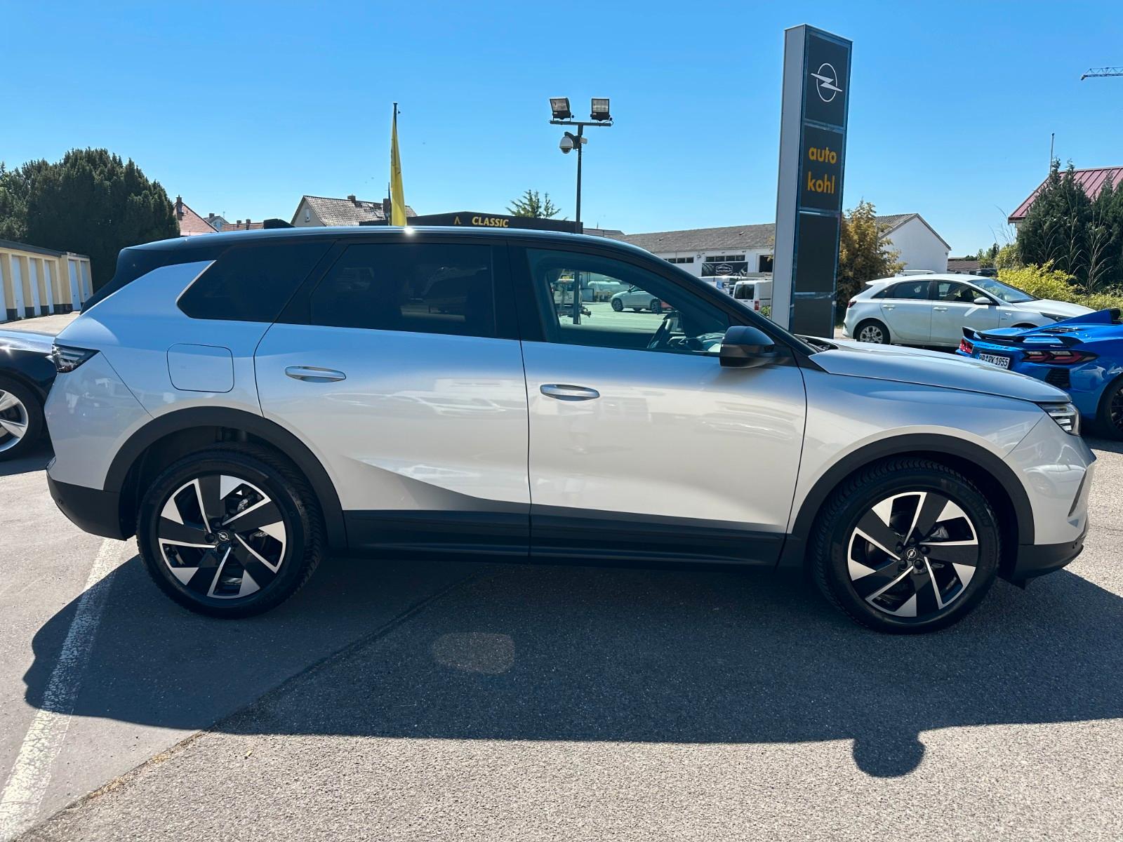 Opel Grandland 1.2 48V Mild-Hybrid 107 kW GS