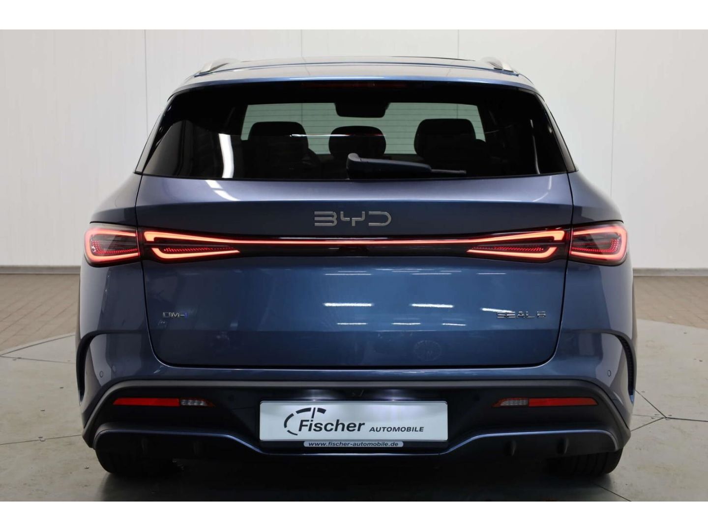 BYD SEAL 6