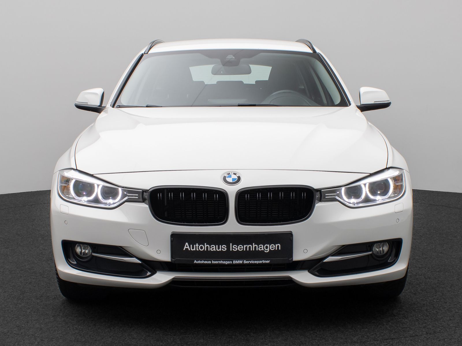 Fahrzeugabbildung BMW 320d Sport Line Xenon NaviPro HUD PDC FernlichtA