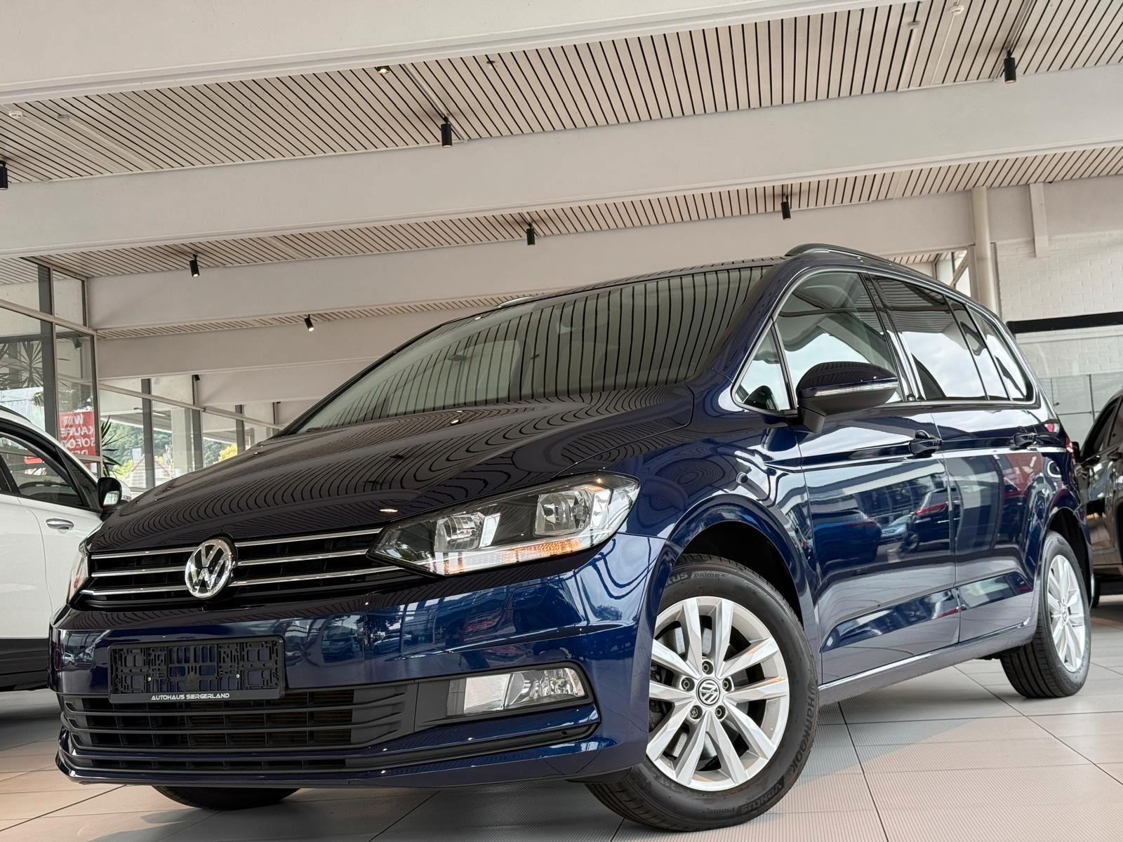 Volkswagen Touran Comfortline/Navi/Kamera/ACC/AHK/1.Hand