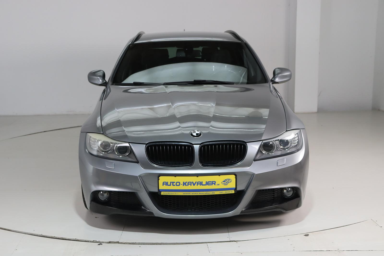 BMW 320d Touring xDrive M Sport 184 ch BVM 4x4 / Alcantara / Xénon / Sièges chauffants / GPS