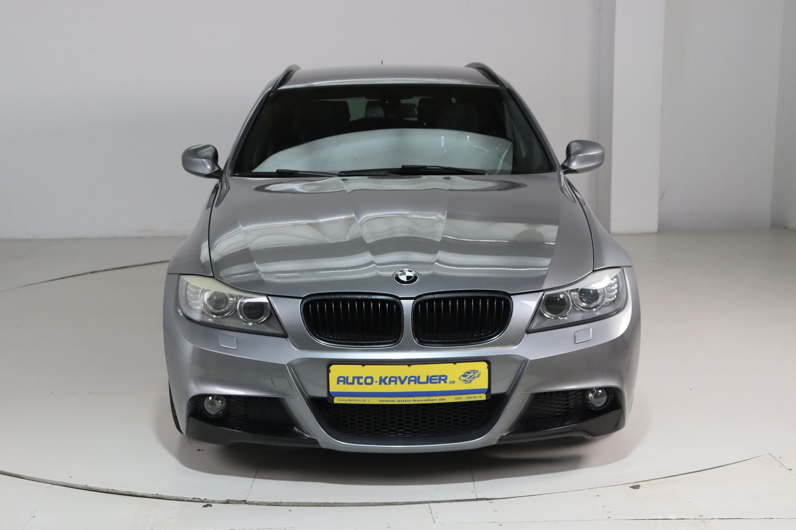 Fahrzeugabbildung BMW 320 d xDrive M-Paket * Xenon * Navi * Alcantara