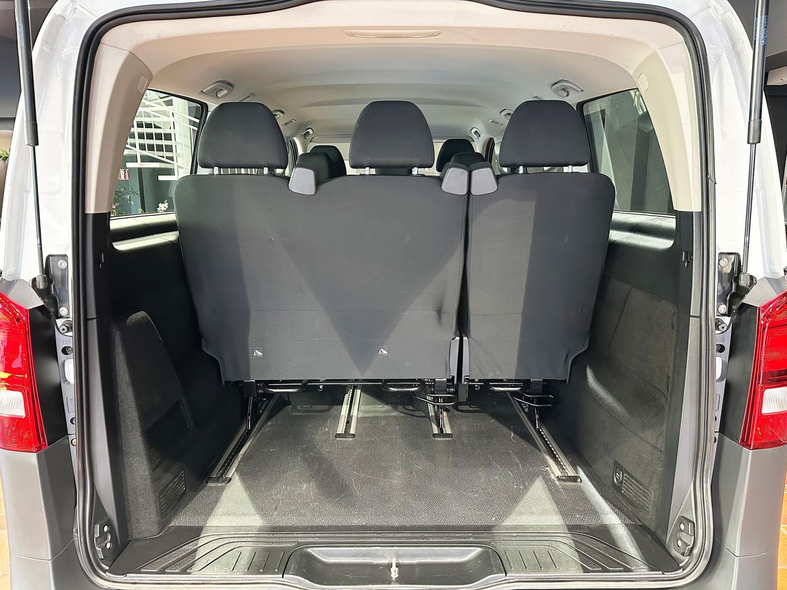 Mercedes-Benz VITO TOURER 114 4X4 LANG 2xSCH-TÜR 8SITZE STANDH