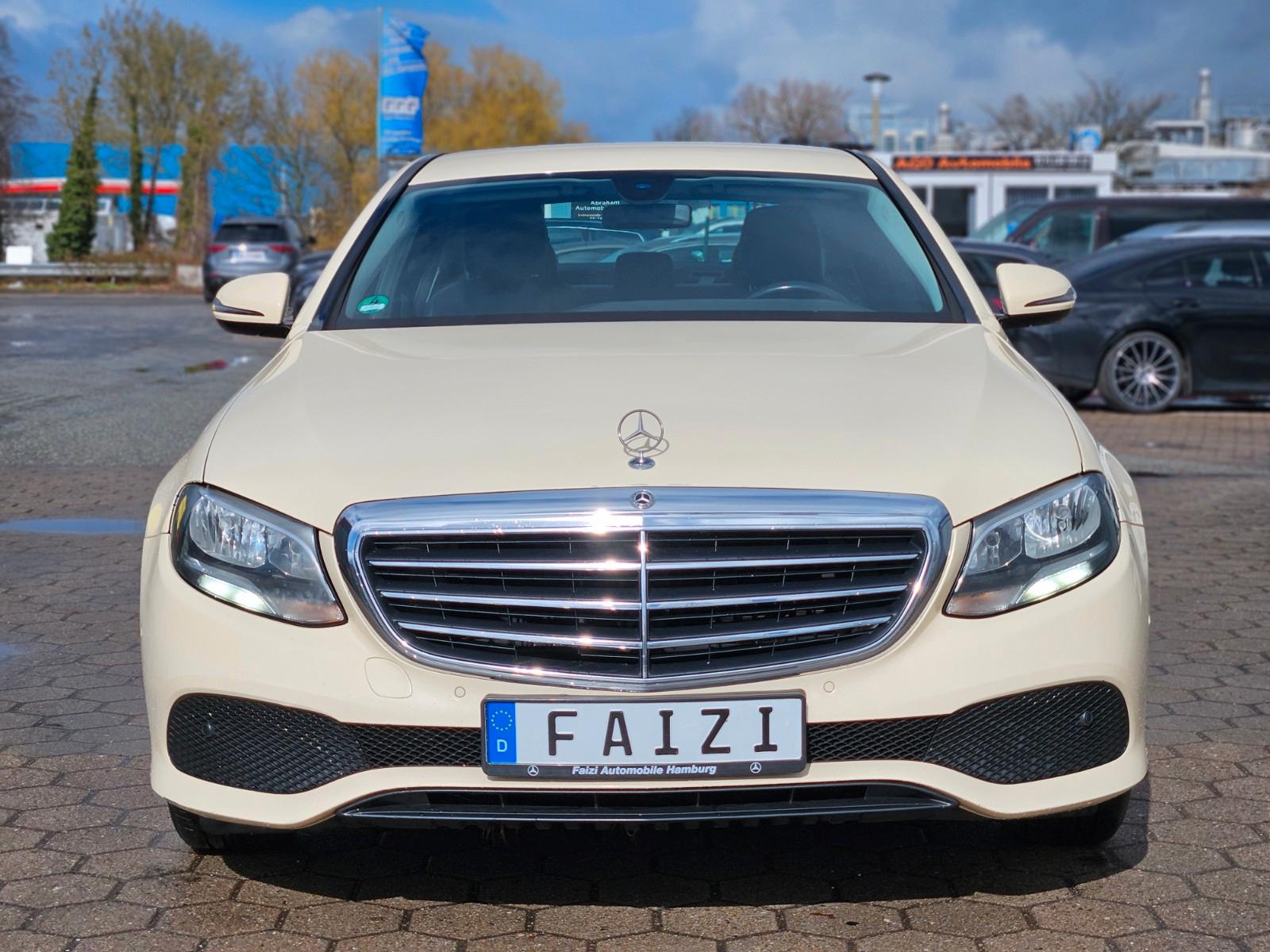 Mercedes-Benz E 200 d große Navi Widescreen Parktronik