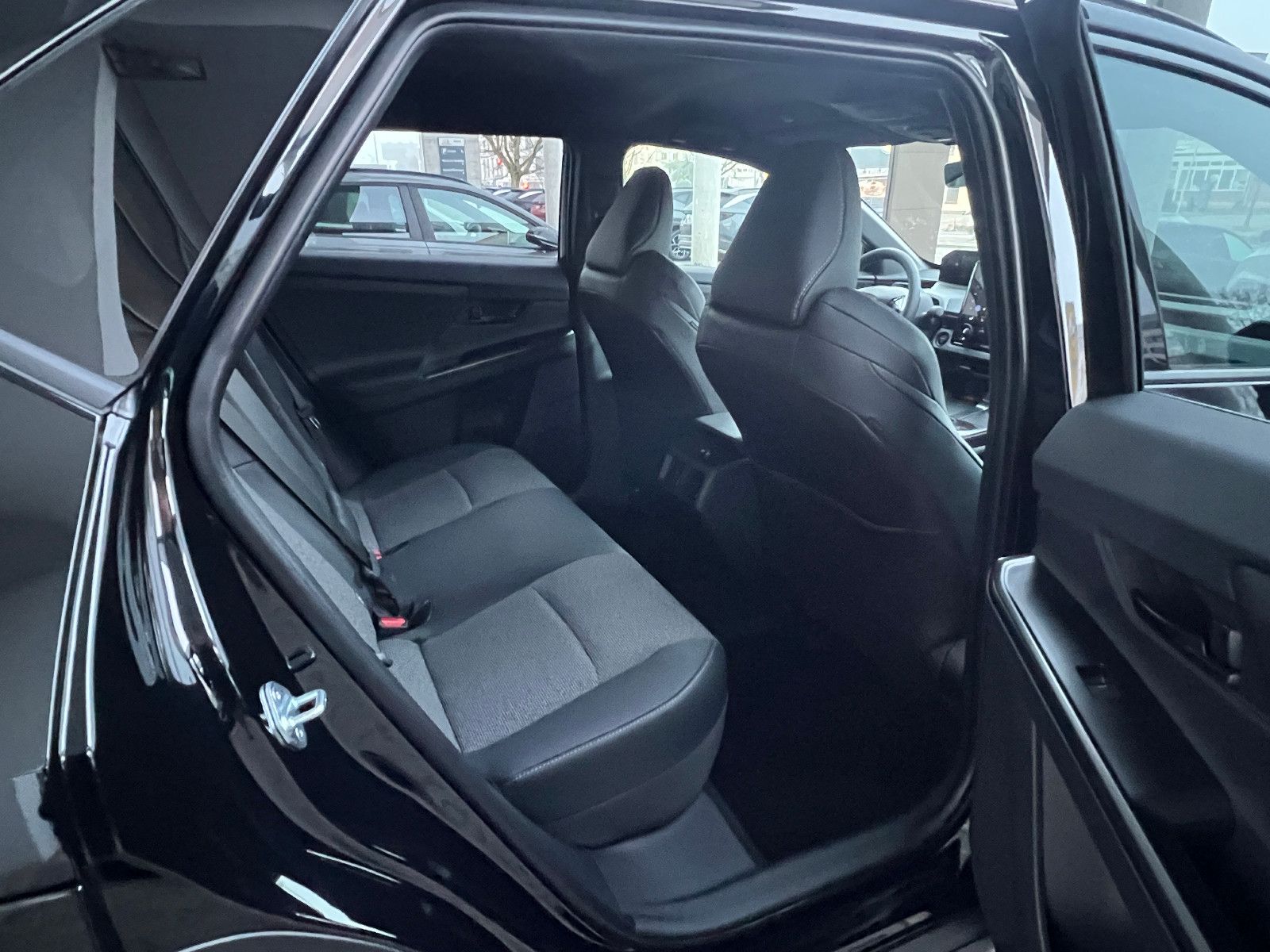 Fahrzeugabbildung Toyota BZ4X 73 kWh Teamplayer 360° KAMERA