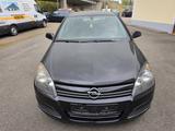 Opel Astra 1.6 Twinport Cosmo - Opel Astra aus 2004: 1.6