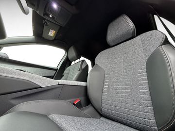 Peugeot 3008 Allure Hybrid 145 360° AHK SHZ NAVI LED