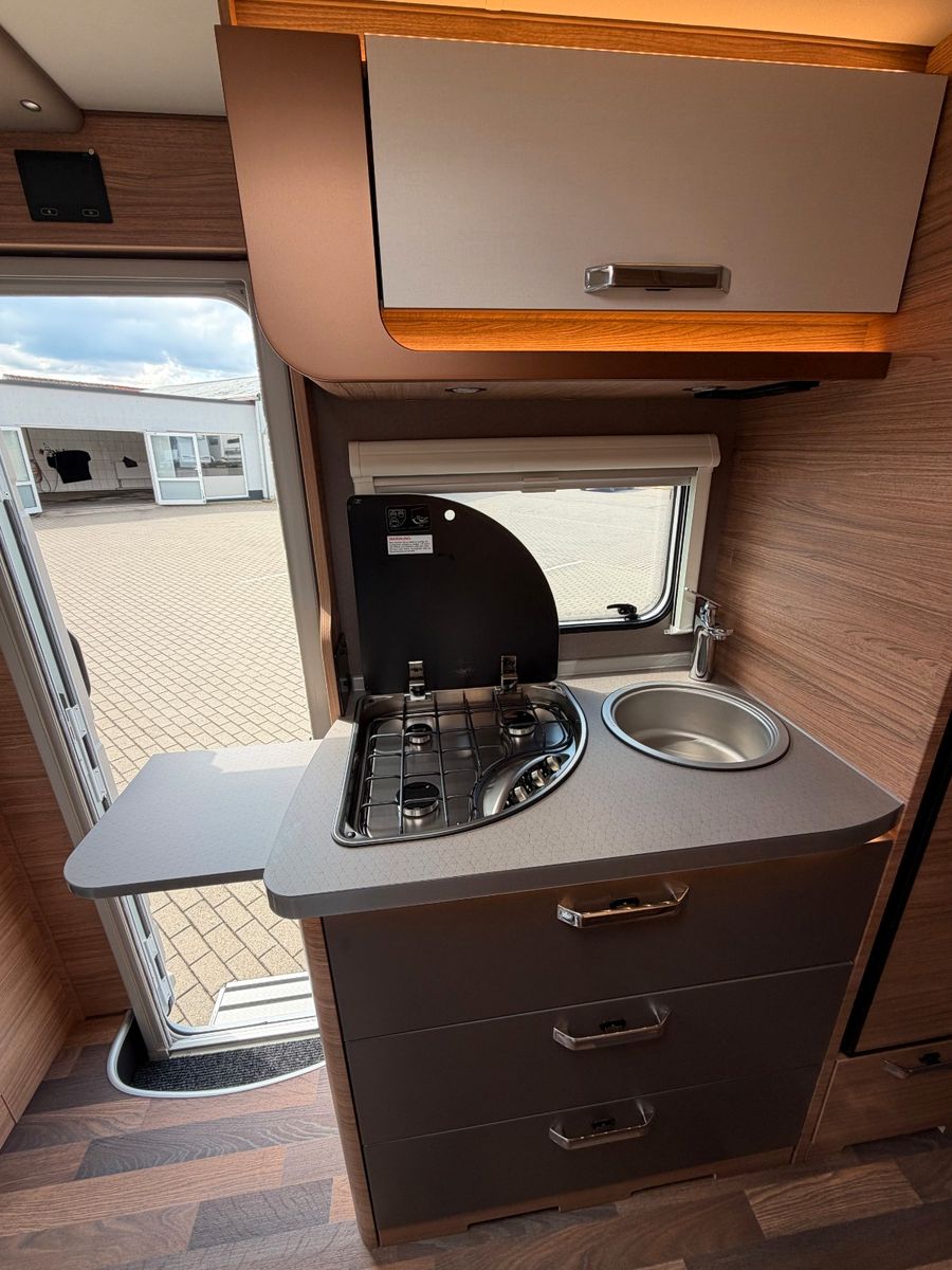 Fahrzeugabbildung Weinsberg CaraCompact Edition Pepper 600 MEG MJ26