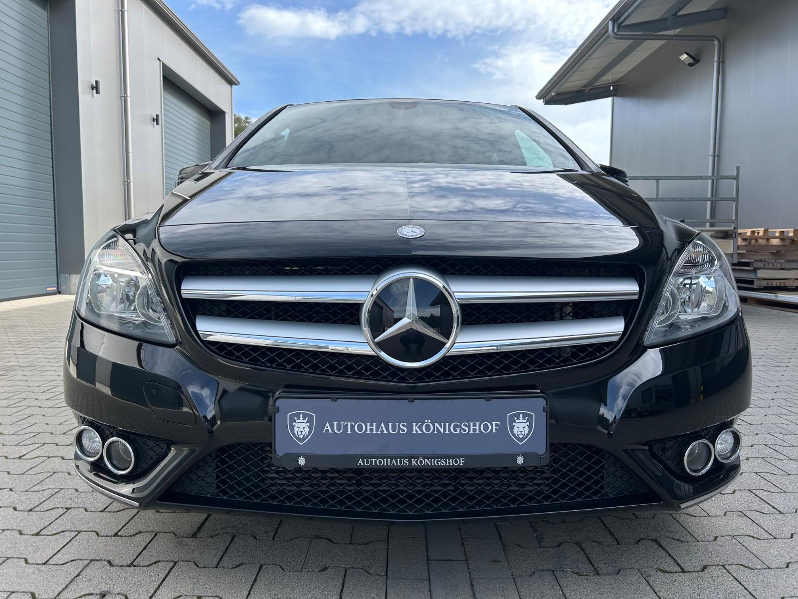 Mercedes-Benz B 180 AMG Line 2. Hand Navi Klima Teilleder USB