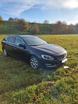 Volvo V 60 D4 Automatik Summum - Volvo 240 Gebrauchtwagen
