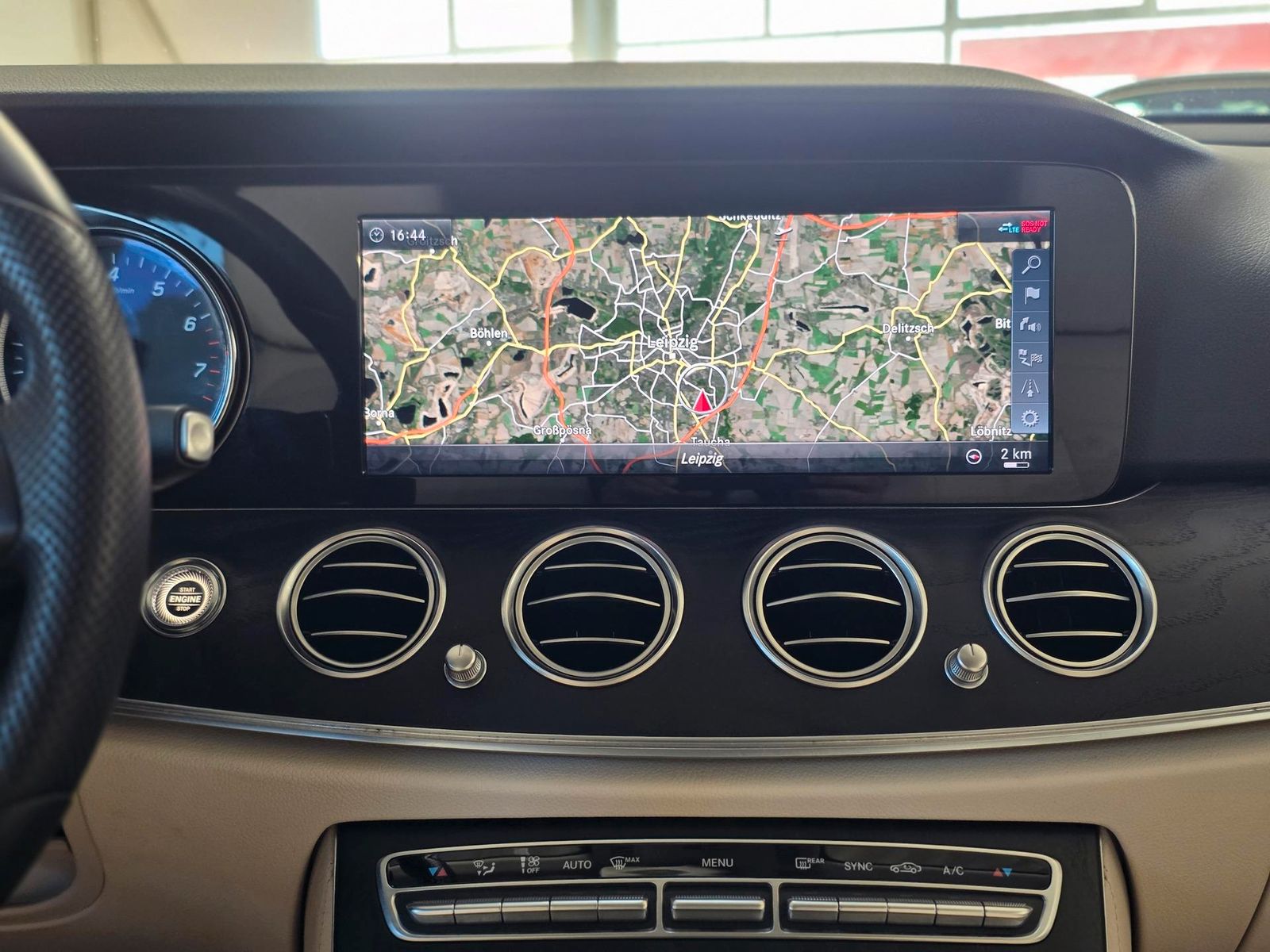 Fahrzeugabbildung Mercedes-Benz E200 Lim. AMG/Burmester/Airmatic/HuD/Multibeam