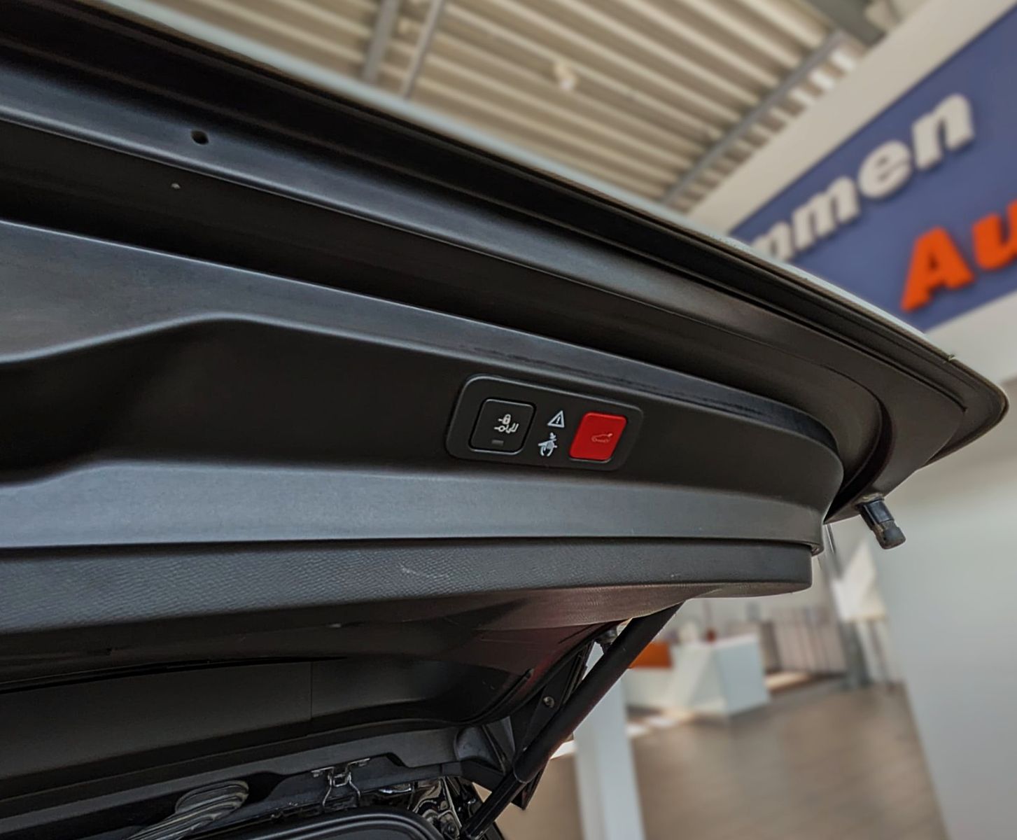 Fahrzeugabbildung Peugeot 5008 GT-LINE LEDER NAVI PANORAMA LED AHK 7-SITZE
