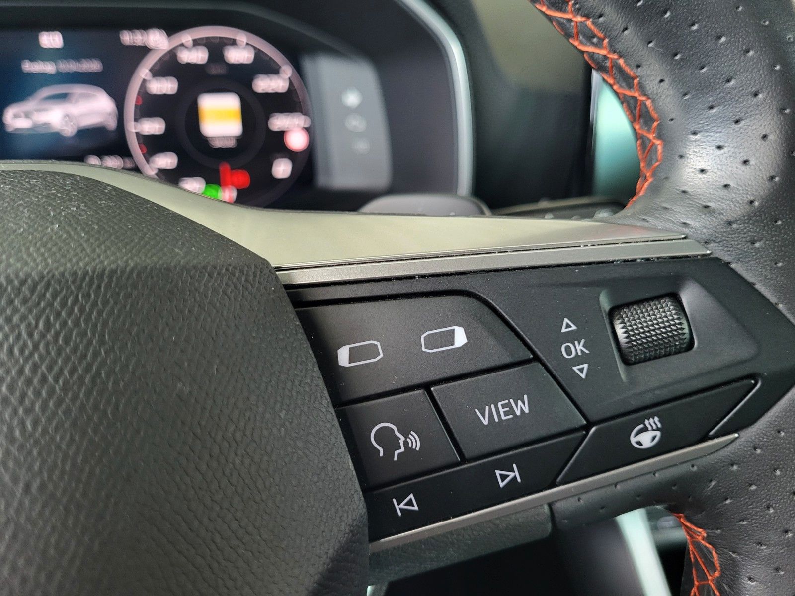 Fahrzeugabbildung SEAT Leon FR AHK/WINTER-P/LED/NAVI/KEYLESS/KAMERA