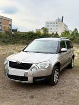 Skoda SKODA YETI 2,0 TDI  KLIMA RADIO PDC MULTIF... - Skoda Yeti in Nürnberg