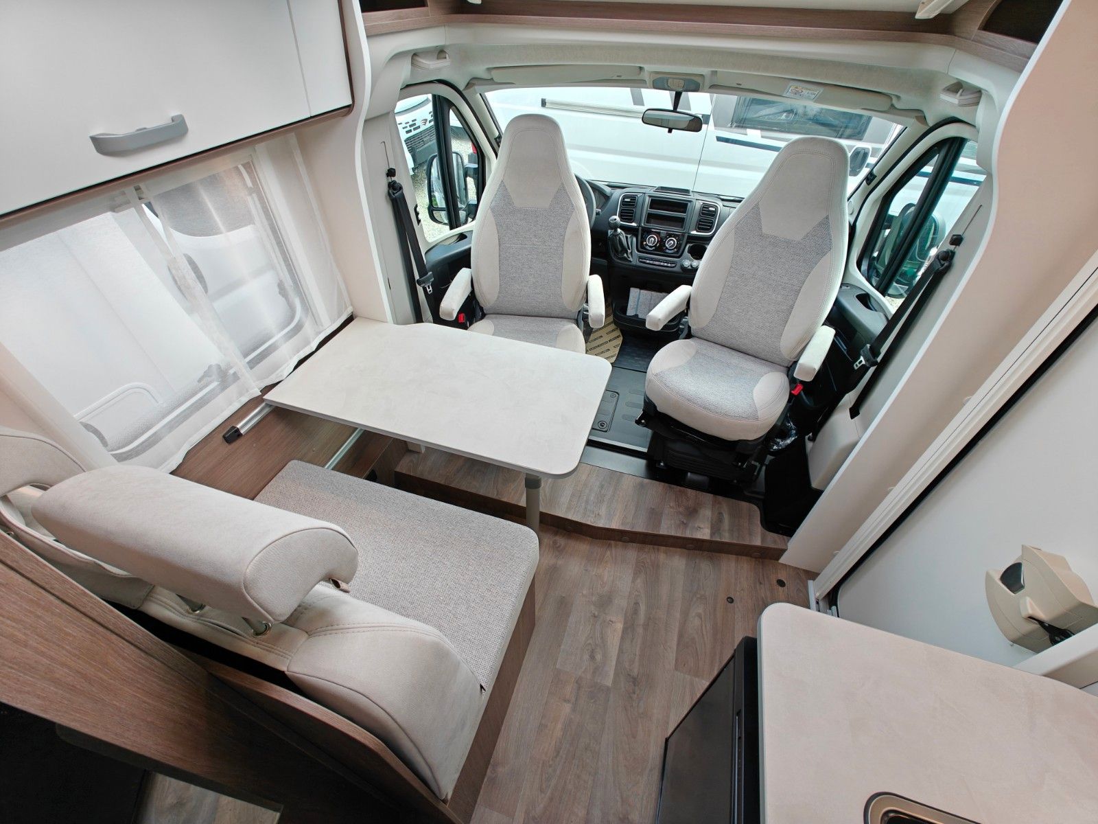 Fahrzeugabbildung Carado V-337 pro+ Modell 2026