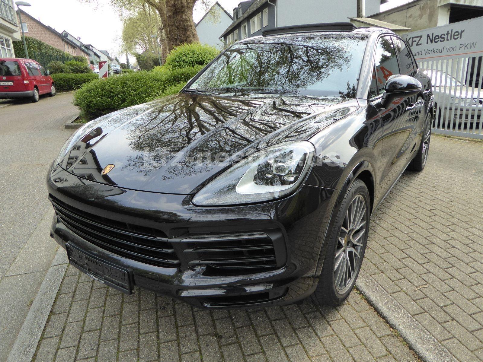 Porsche Cayenne 3.0 Pano/Chrono/Luft/AHK/Bose/21Zoll