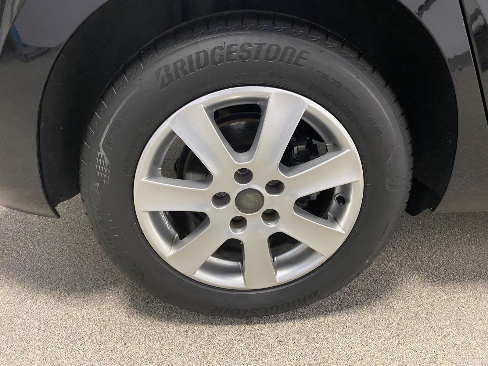 Fahrzeugabbildung Volkswagen Touran 1.4 TSI  Comfortline BMT/Star+ACC+3ZKLIMA