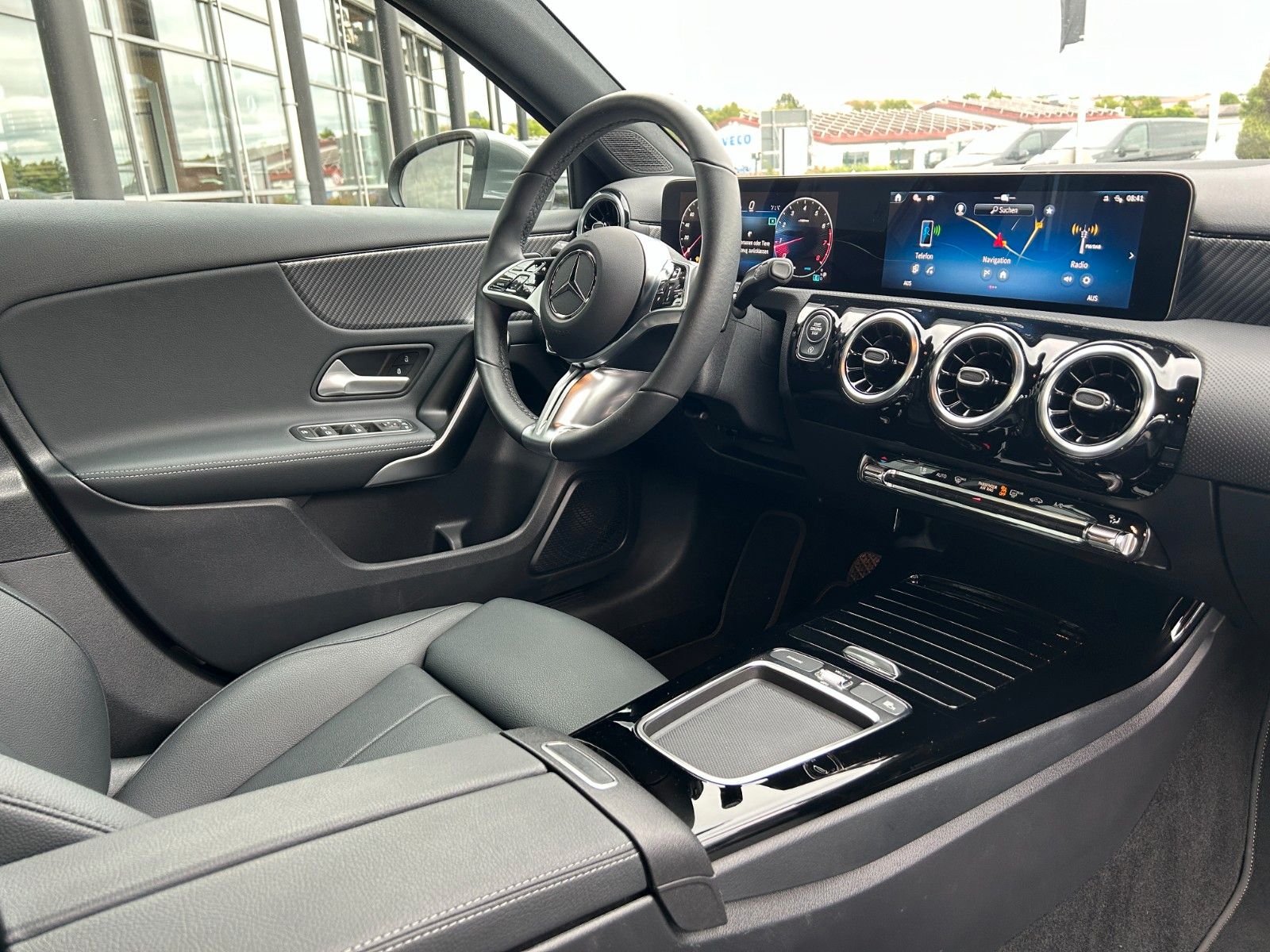 Fahrzeugabbildung Mercedes-Benz A 180 Progressive+RKamera+LED+IHC+Digital+