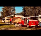 Volkswagen T2 b Bulli Bus restauriert / Motor NEU / O-Lack - rote Volkswagen T2