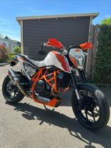 KTM Duke 690 White ABS - KTM Motorräder in Freiburg