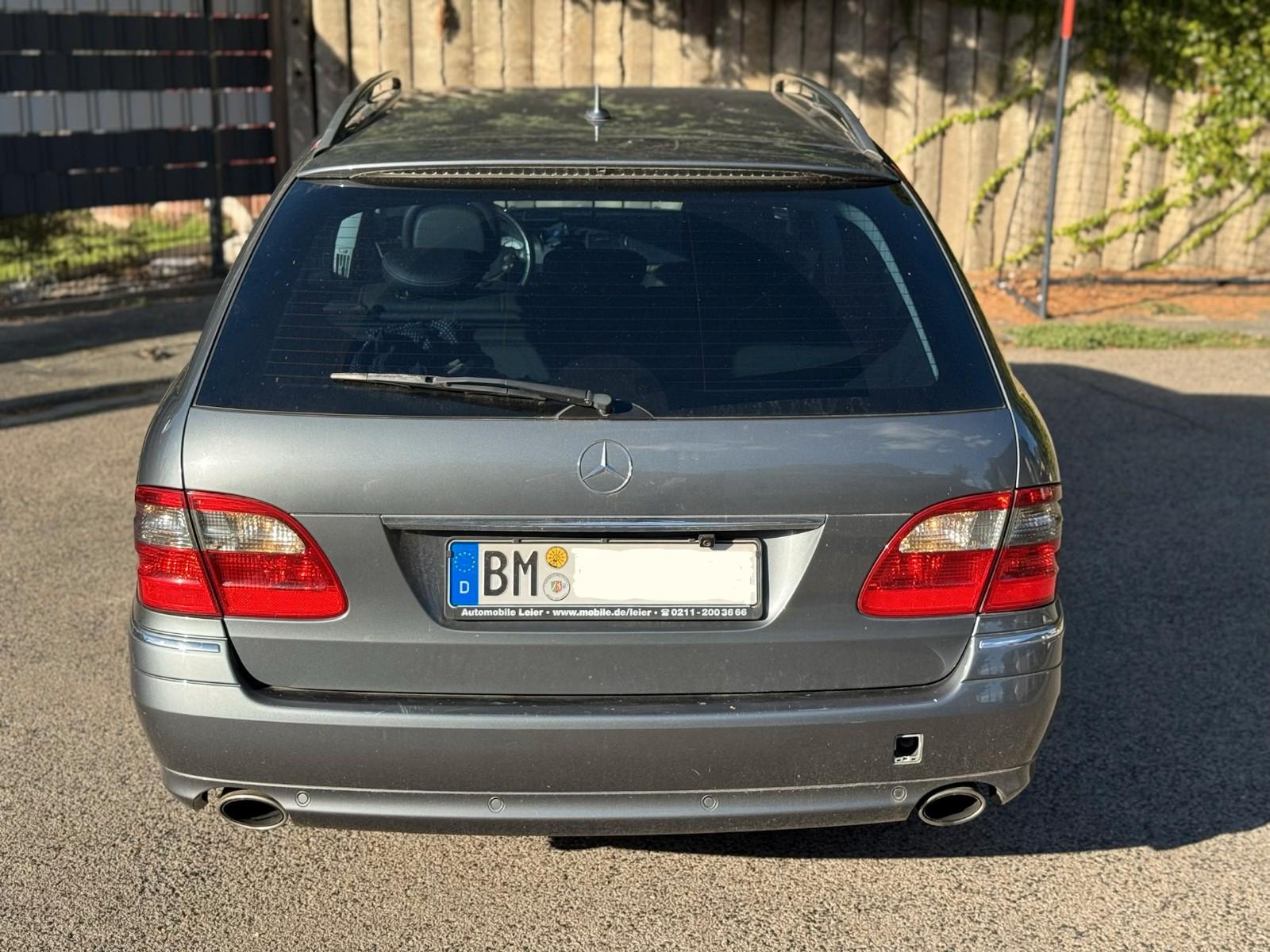 Mercedes-Benz E200 2006 — photo 14