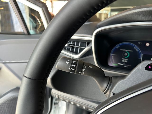 Toyota Corolla Touring Sports Hybrid Teamplayer