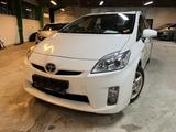 Toyota Prius 1.8-l-VVT-i Life - Toyota mit Benzin-Antrieb: Limousine, Automatik