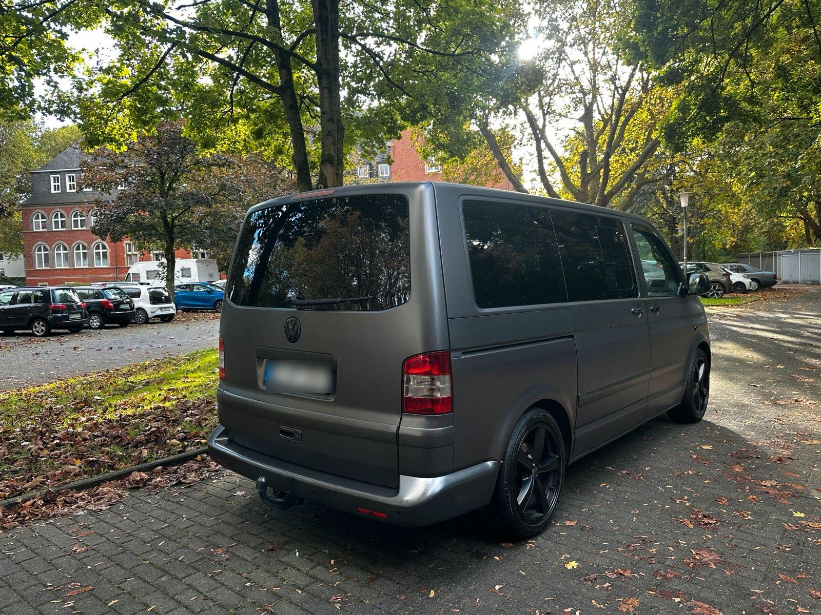 Volkswagen Multivan 2006 — interior