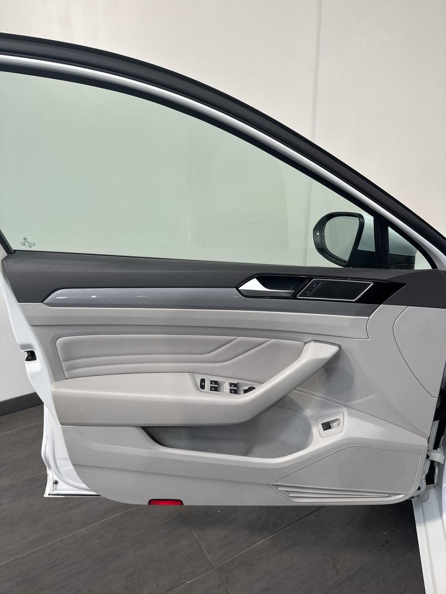 Volkswagen Passat 2.0 TDI DSG 4M Business NAV+LED, миниатюра 8