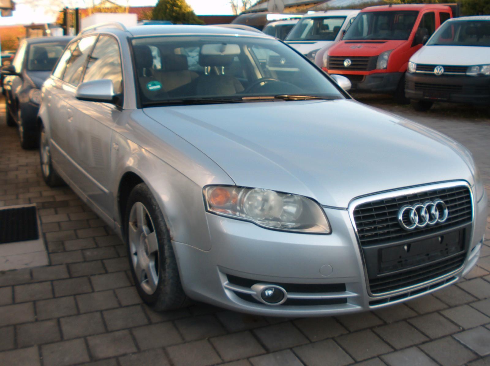 Audi A4 2005 — interior